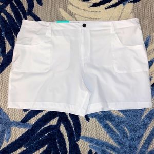 Reel Legends UPF 50 White Breezeway Shorts. Size 2X. NWT (tags).
